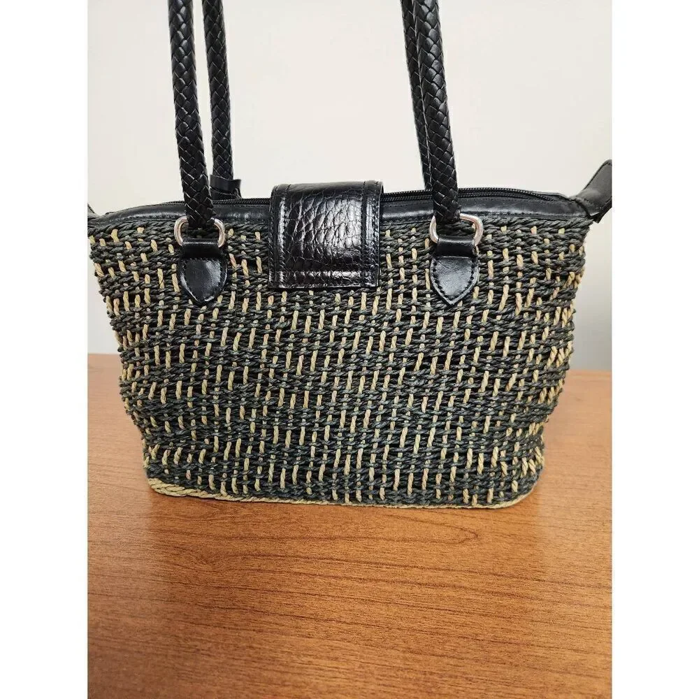 Brighton Vintage Woven Small Shoulder Bag Wicker Braided Basket Purse Heart Logo